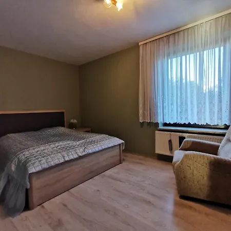 Duzy Dom W Malowniczym Miejscu Na Kociewiu Pinczyn