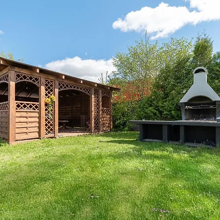 Duzy Dom W Malowniczym Miejscu Na Kociewiu *