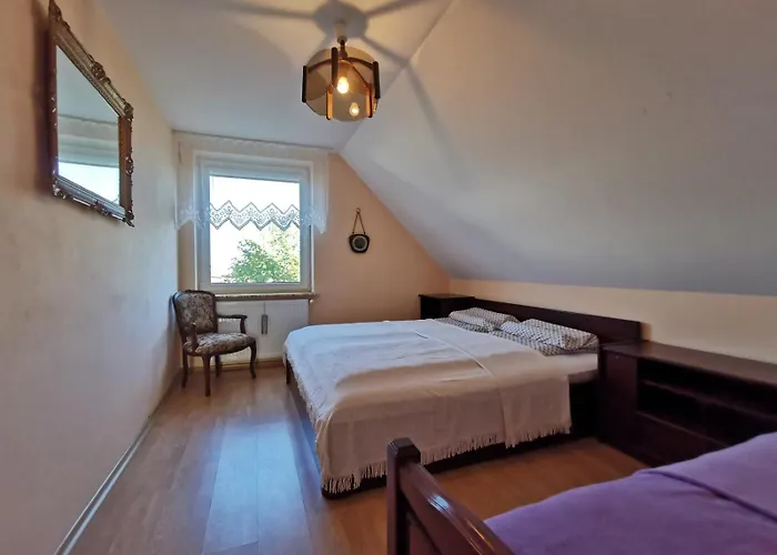 Duzy Dom W Malowniczym Miejscu Na Kociewiu Holiday home Pinczyn
