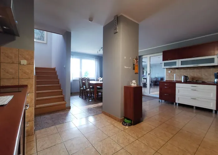 Holiday home Duzy Dom W Malowniczym Miejscu Na Kociewiu Pinczyn
